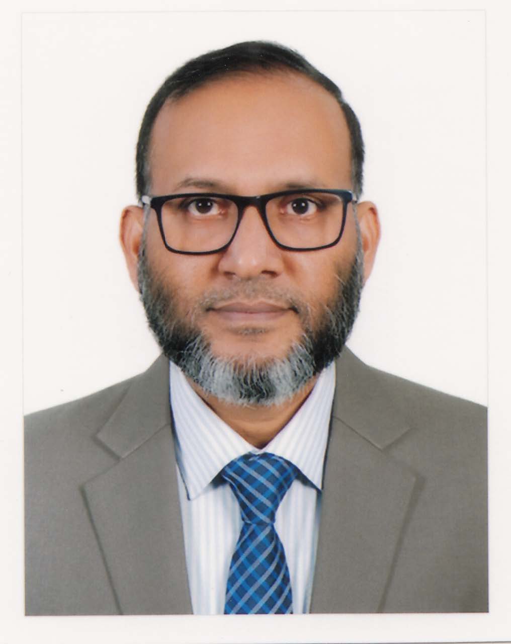 The Head Teacher of খুলনা মেডিকেল কলেজ, খুলনা